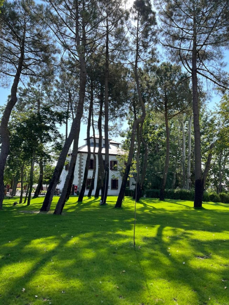 Casa Jardin El Colmenar Hotel Лас Навас дел Маркес Екстериор снимка