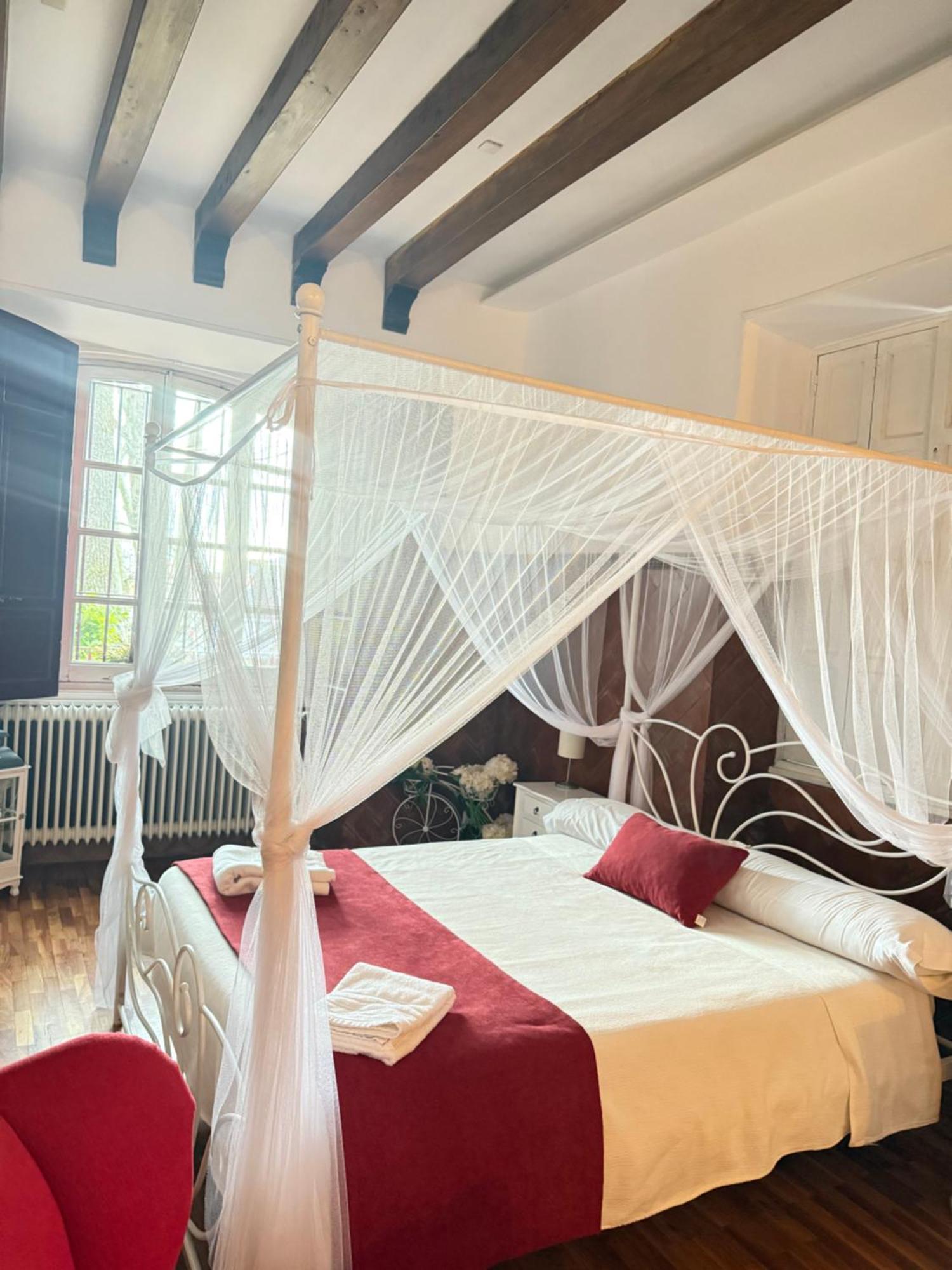 Casa Jardin El Colmenar Hotel Лас Навас дел Маркес Екстериор снимка