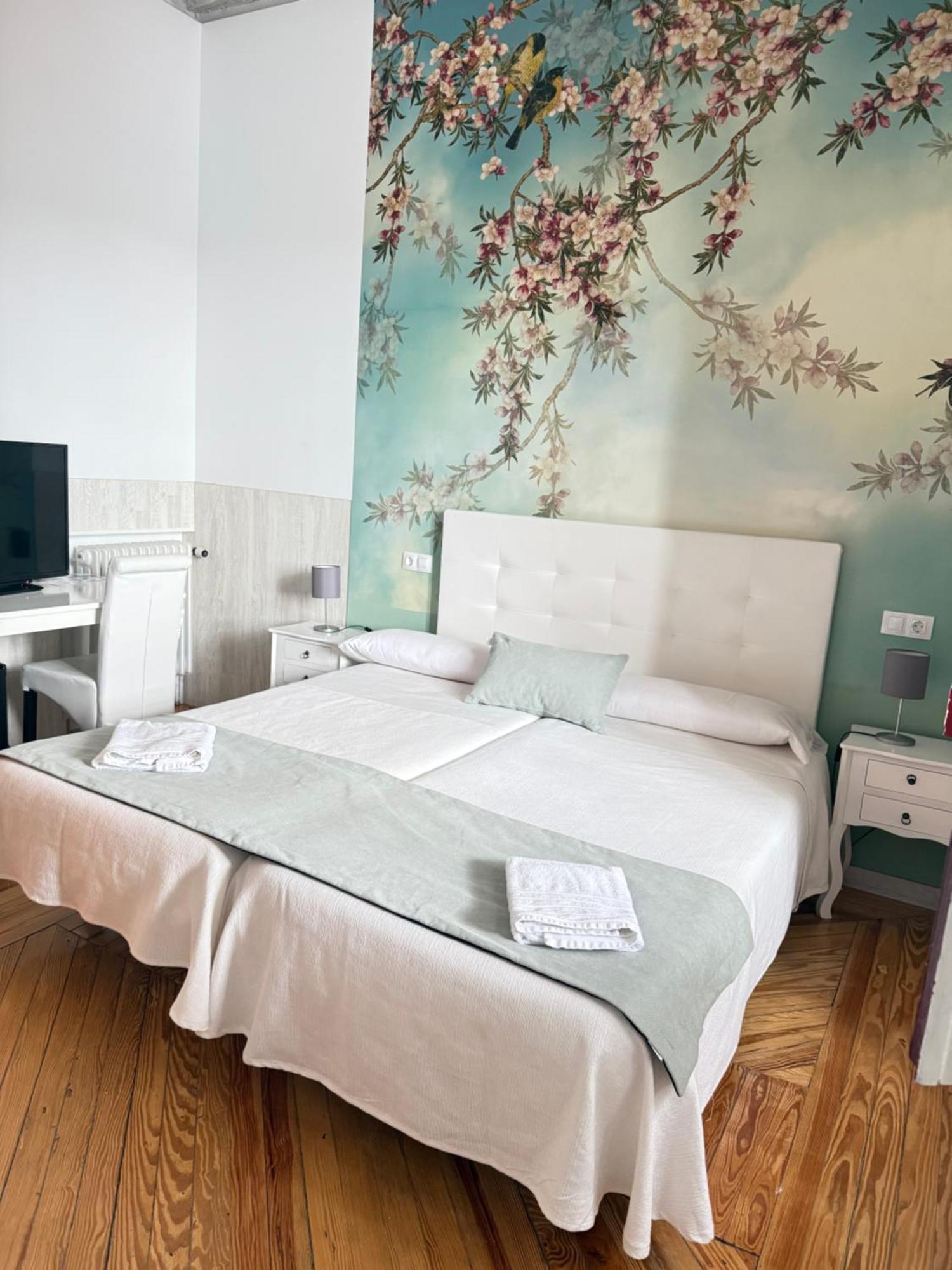 Casa Jardin El Colmenar Hotel Лас Навас дел Маркес Екстериор снимка